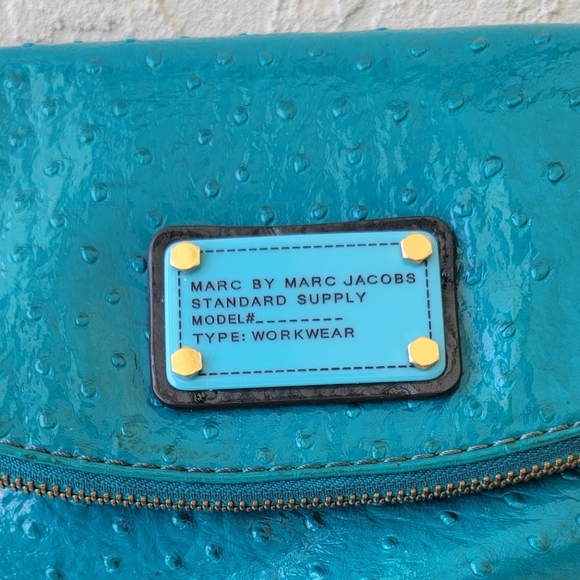 Marc By Marc Jacobs Teal Ostrich Embossed Cresant Shape Bag - Picture 2 of 10